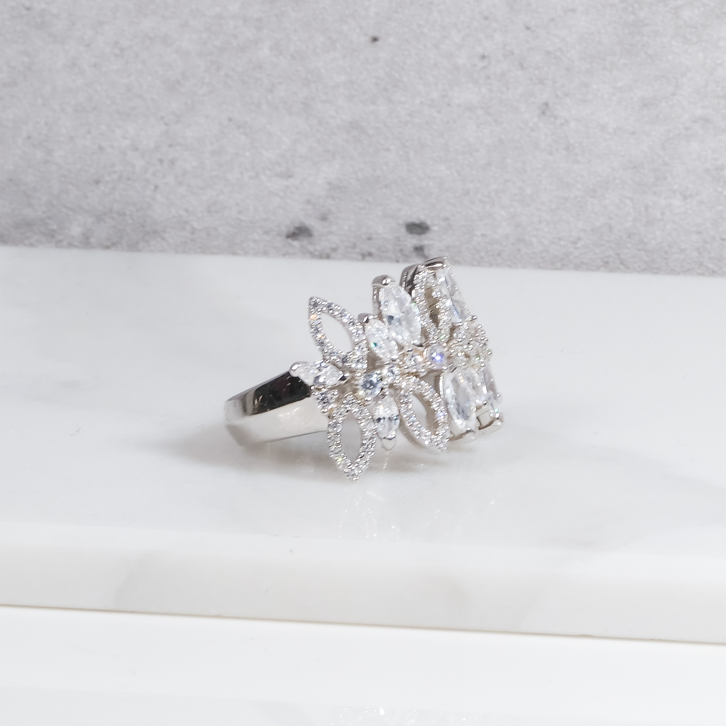 Radiant Floral Elegance