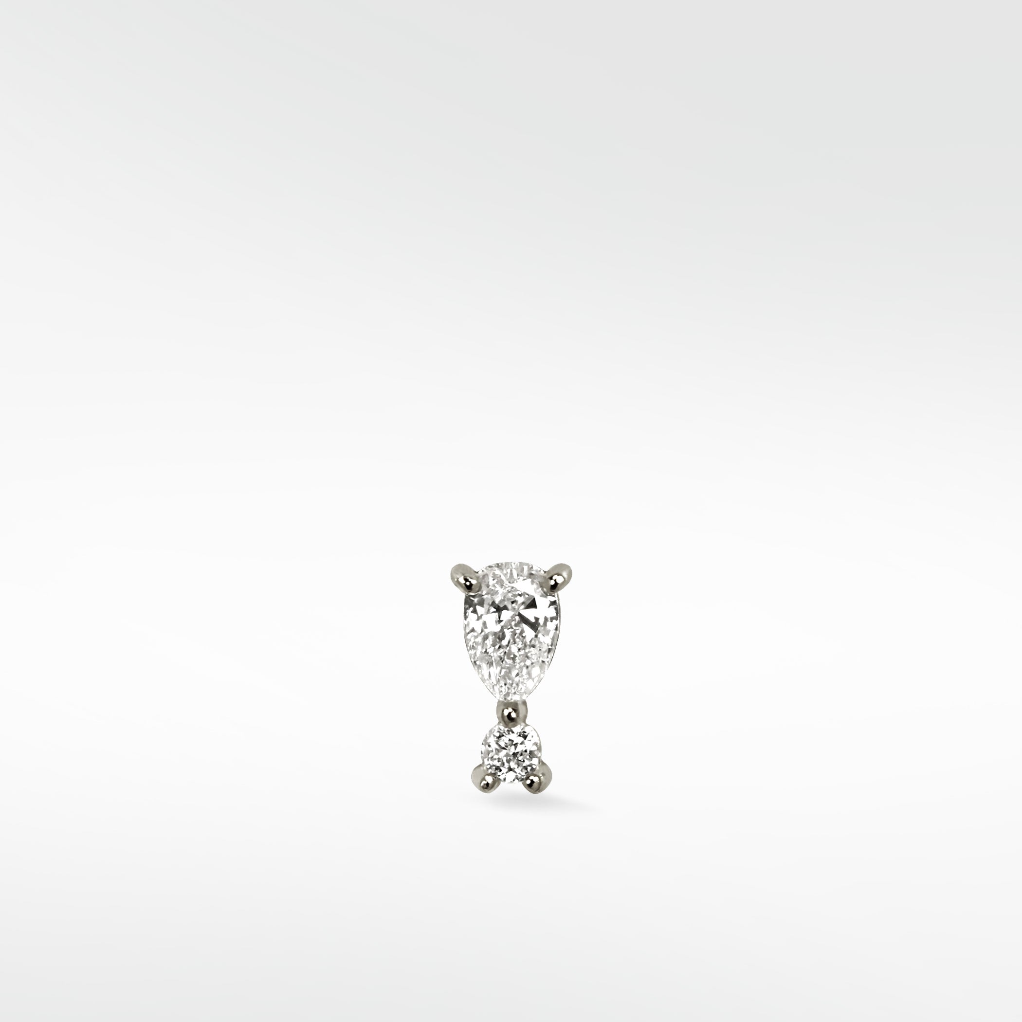 Noble Pear & Round Diamond Earring