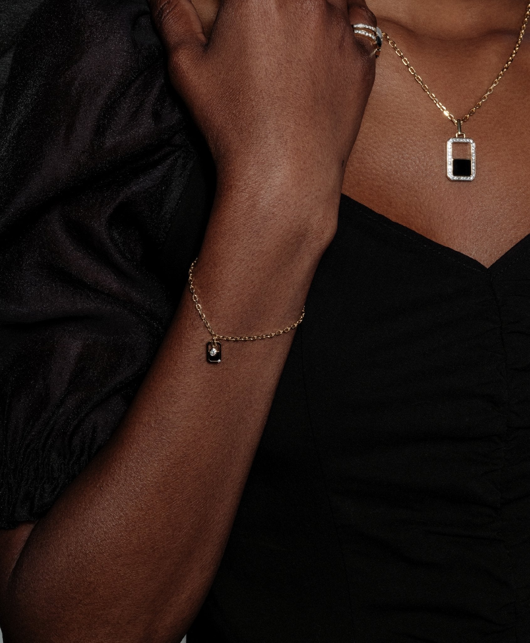 Eclipsis Charm bracelet with Onyx and Mother Of Pearl, in 18k Yellow Gold - Lark and Berry